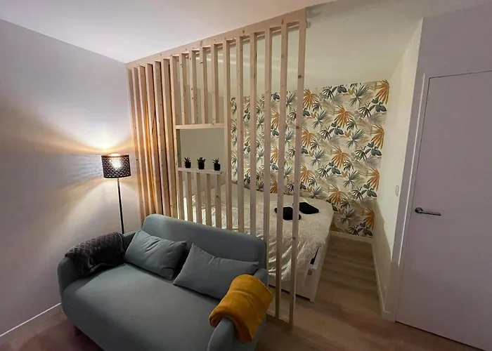 Cosy Avec Jardin Vue Et Acces A 30m De La *