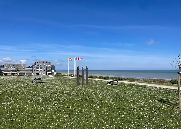 Cosy Avec Jardin Vue Et Acces A 30m De La *