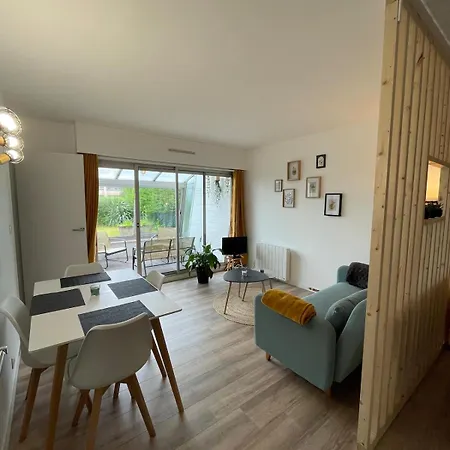 Cosy Avec Jardin Vue Et Acces A 30m De La Apartment Bernieres-sur-Mer